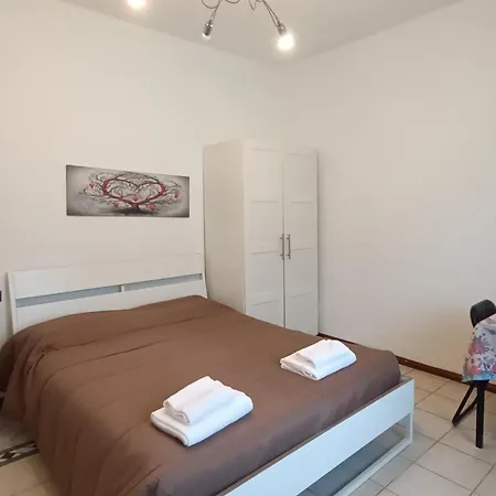 Pitagora Apartman *