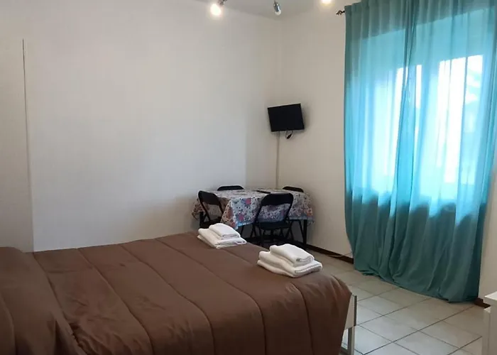 Pitagora アパート パヴィーア